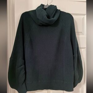 Cabi 3532 cowl pullover forest green.